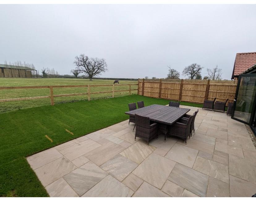 Meadow View Lodges Bury St. Edmunds المظهر الخارجي الصورة